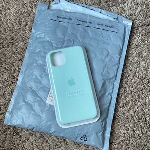 Nothing is wrong with it it was just to small for my phone I